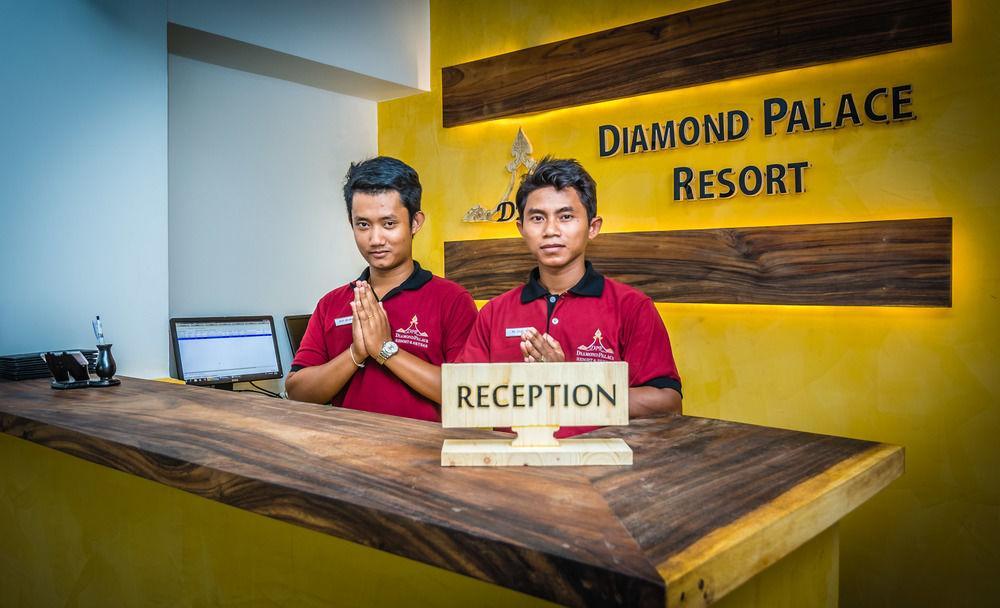 Diamond Palace Resort & Sky Bar 프놈펜 외부 사진
